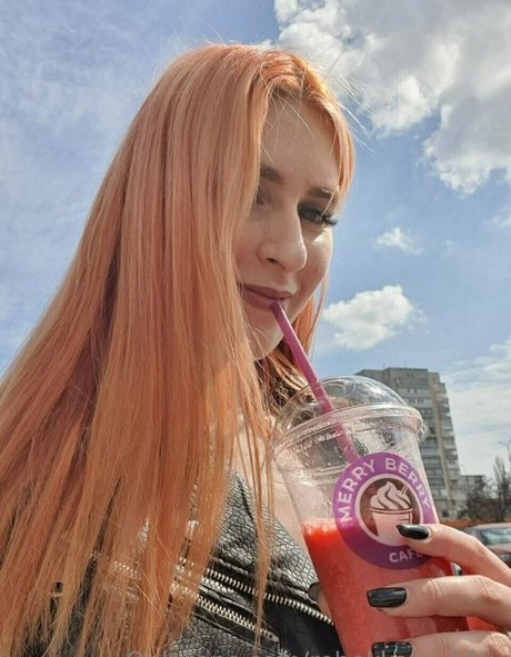 rebekka red fox onlyfans leaks nude