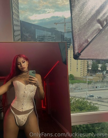 luckiesuniverse leaked only fans