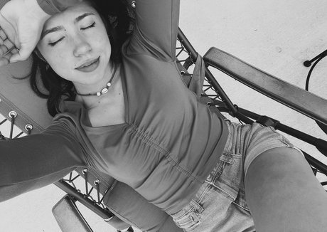 sincerelyxjade free only fans nude leaks