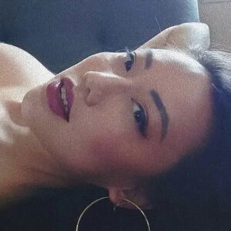 Ravenna Tran onlyfans leaks