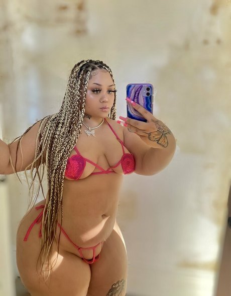 MamiTinkk onlyfans hot