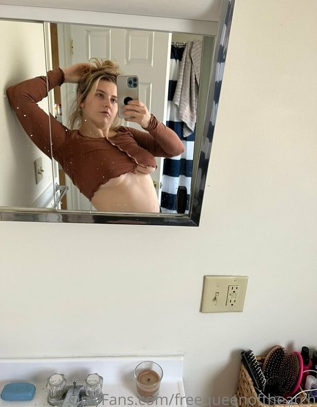 miss emily022 free nude onlyfans leaked