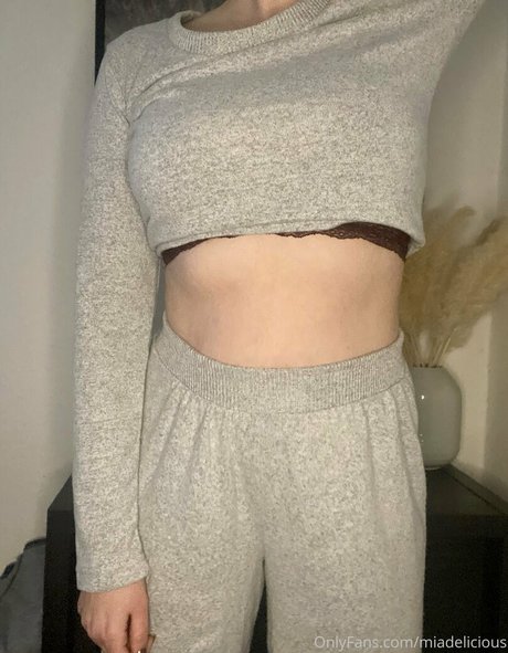 miadelicious onlyfans naked
