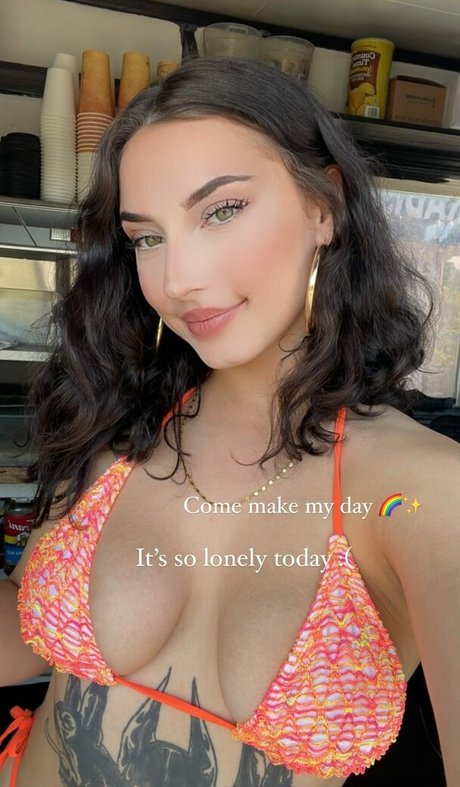 missyoumichelle topless onlyfans