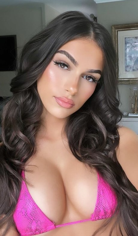 Julia Merekoulias naked onlyfans leaks