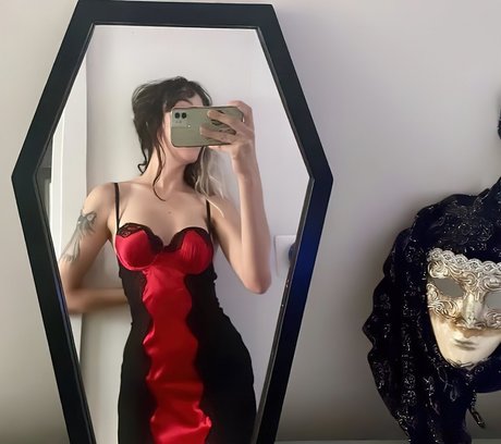 moonstreuxx onlyfans posts