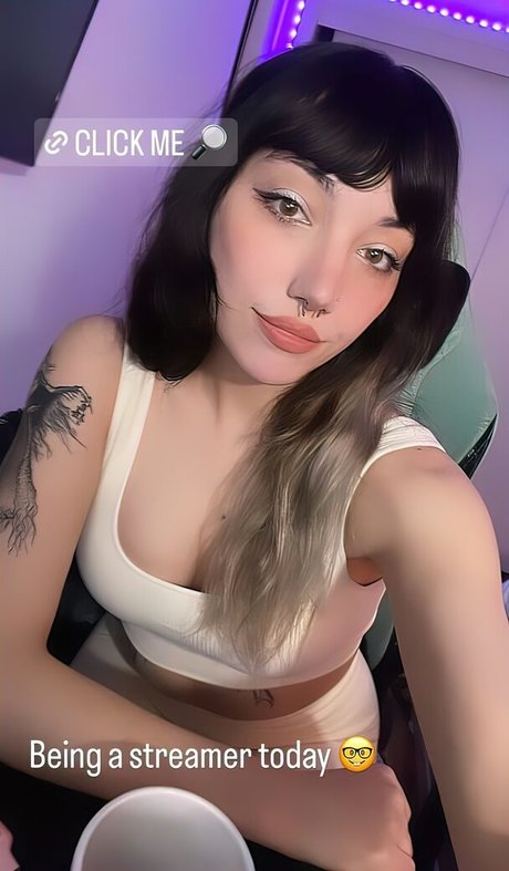 moonstreuxx onlyfans star