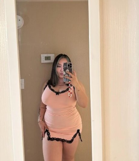 Valentine Thao onlyfans free