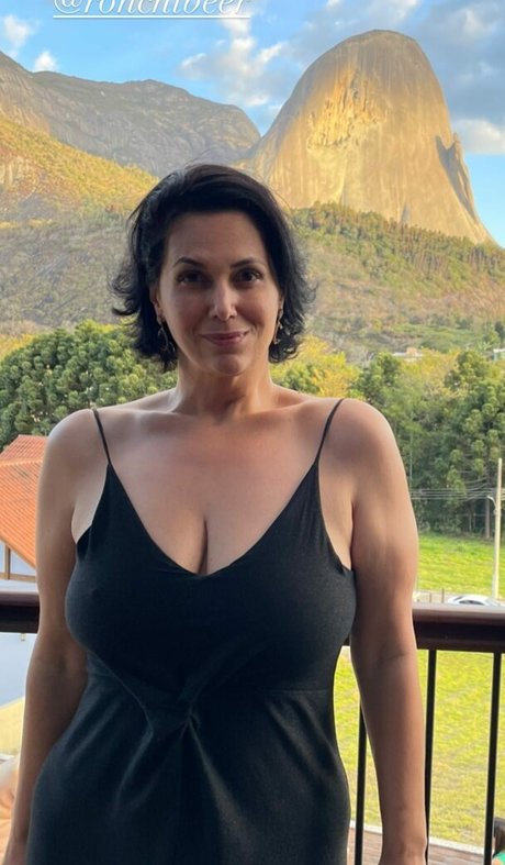 Ileuza Elias Profile pic