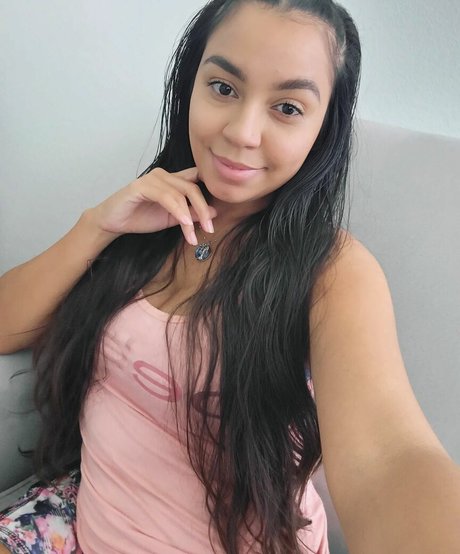 Isabella Lopez onlyfans naked