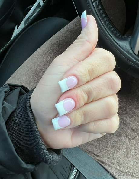 bratprincessava leaked onlyfans.