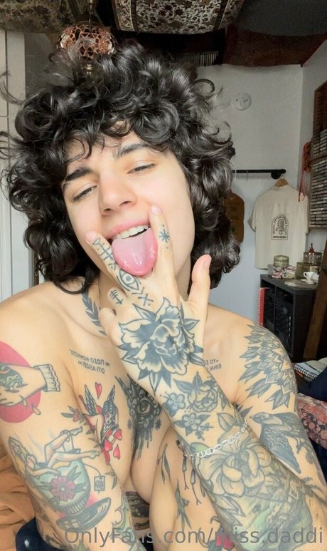 yourfavoritetomboy onlyfans leaks nudes