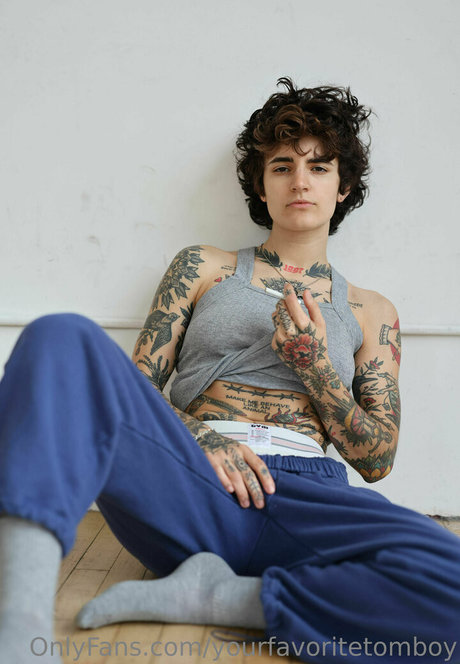 yourfavoritetomboy onlyfans sex tape