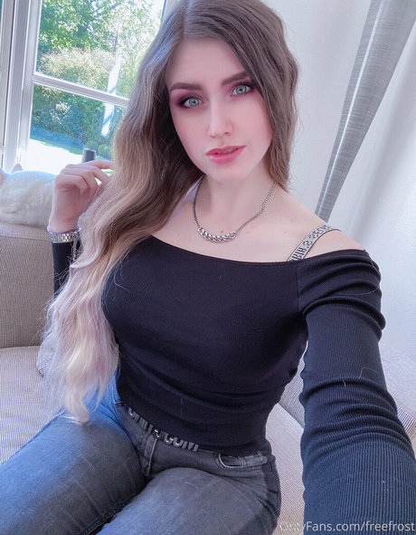 freefrost naked onlyfans pics