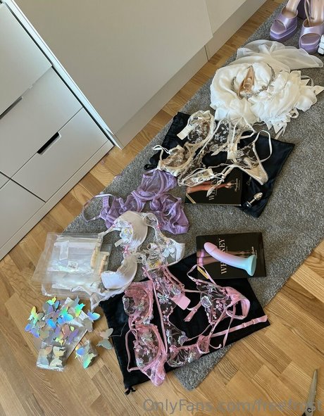 freefrost onlyfans page