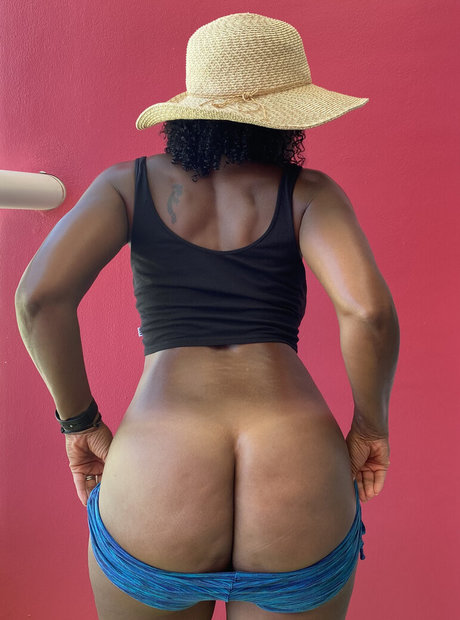 Raven Swallowz only fans leak porn