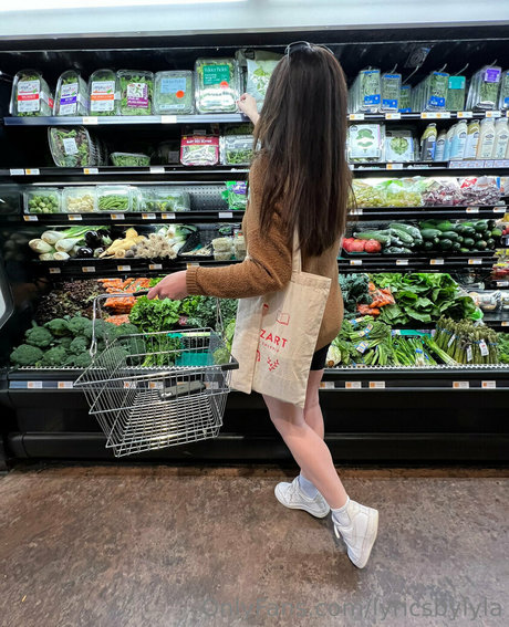 lyricsbylyla onlyfans posts