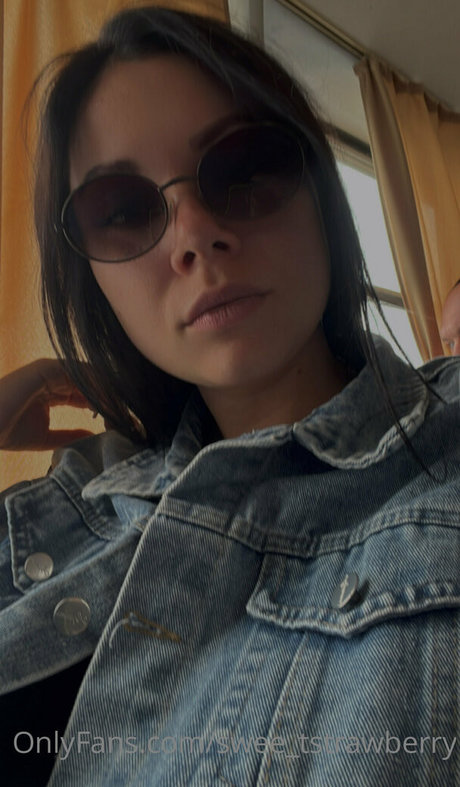 swee tstrawberry onlyfans sex leaks