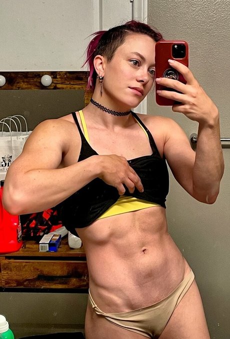 Claire Max nude onlyfans pics