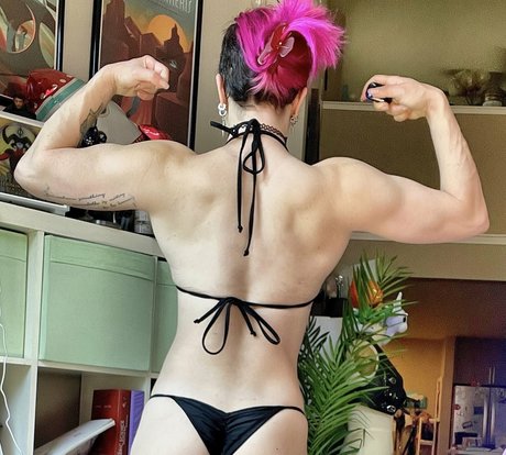 Claire Max onlyfans pictures