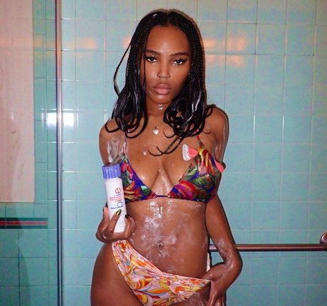 Quenlin Blackwell onlyfans nude leaked