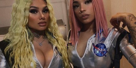 Snow Tha Product porn onlyfans