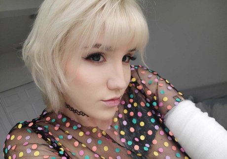 lenamoonxo onlyfans pics nude