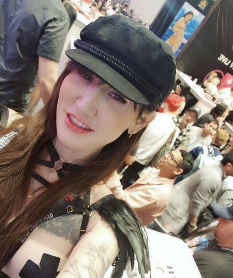 lenamoonxo leaked nudes onlyfans