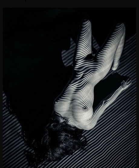 lolaqueencobra only fans sex