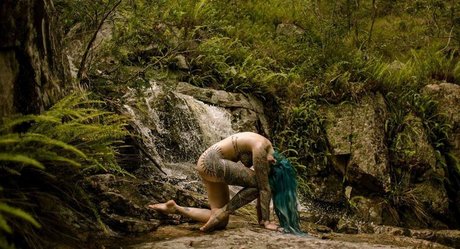 Summer Mcinerney onlyfans desnuda