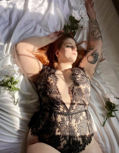 ivydelacourte naked onlyfans leaks