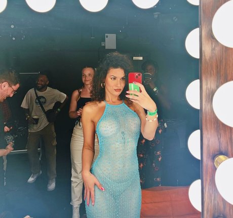 spicylikemojopicon onlyfans strip