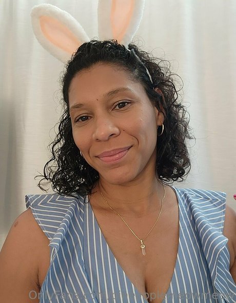 pineapplemeowmeow onlyfans sex tape