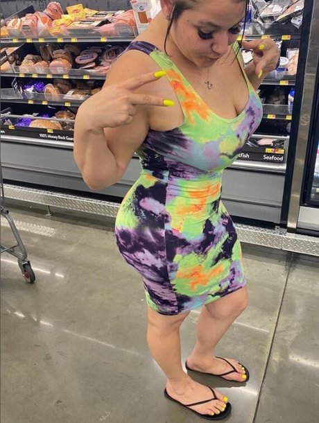 Bad Mom In Real Estate onlyfans nudes