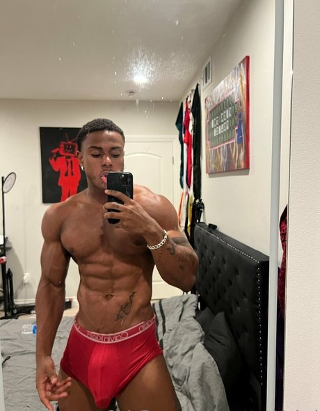 prettyskinboi feet onlyfans