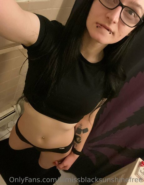 lilmissblacksunshinefree onlyfans naked pics