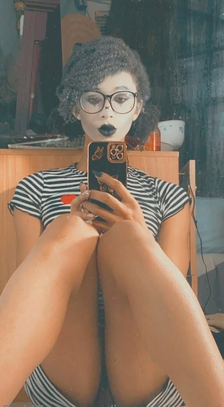 ivyevescarlet onlyfans mega