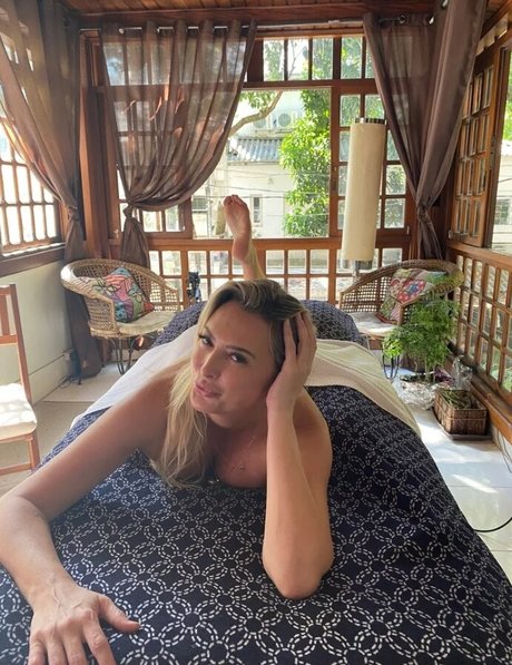 Sill Esteves onlyfans lean