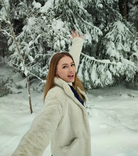 itsSky nude onlyfans pics