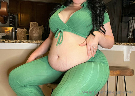 cakedupkayyla leaked onlyfans sex
