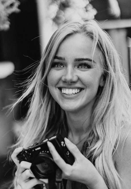 Eva Vlaardingerbroek onlyfans leak ass