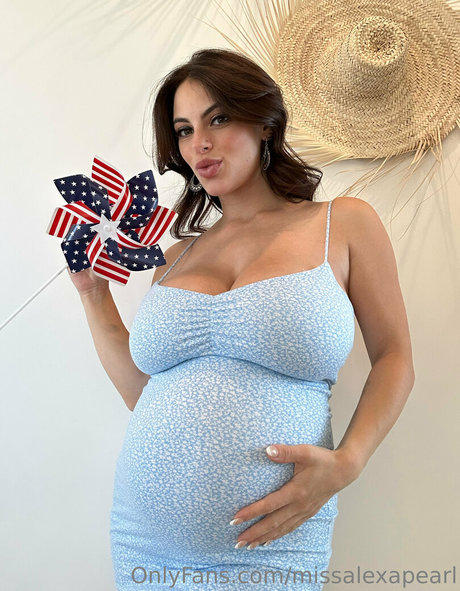 missalexapearl onlyfans sextape leak