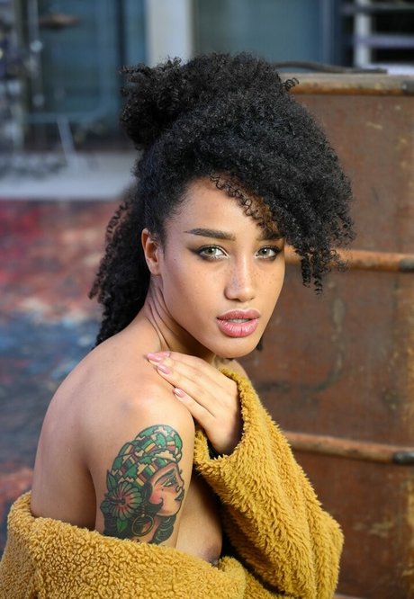 Rikae Crisi leaked onlyfans porn