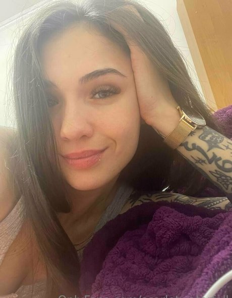 yourqueen3 onlyfans leak