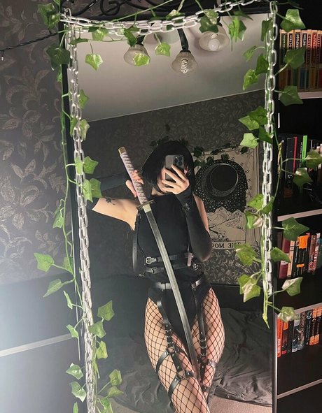 Miss Sparkle onlyfans strip