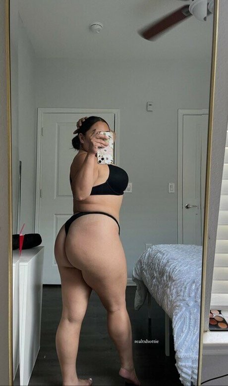 realtxhottie onlyfans model photo