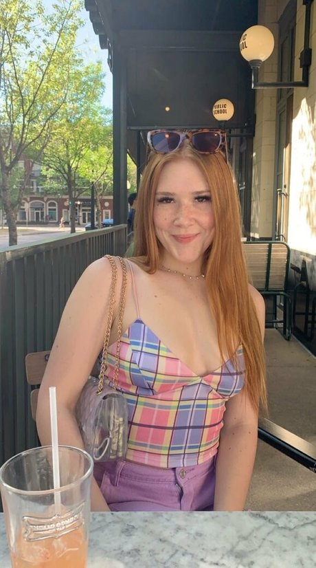 Harper Red leak only fans