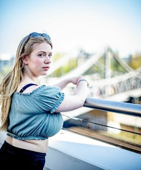 Laura Katz onlyfans content