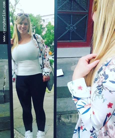 Laura Katz onlyfans sex leak