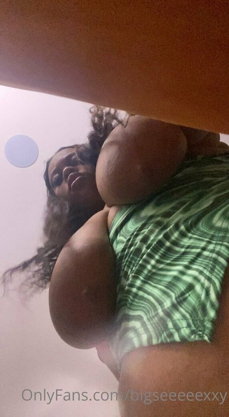 bigseeeeexxy nude leaked onlyfans